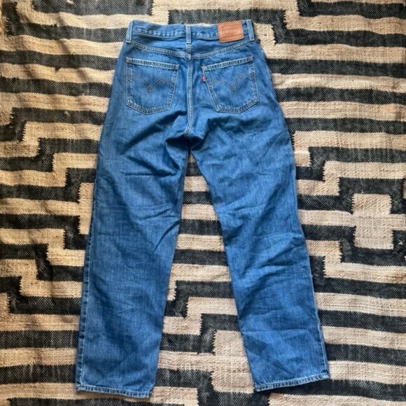 Levi's Blue Straight Leg Women's Jeans - Picture 2 of 3